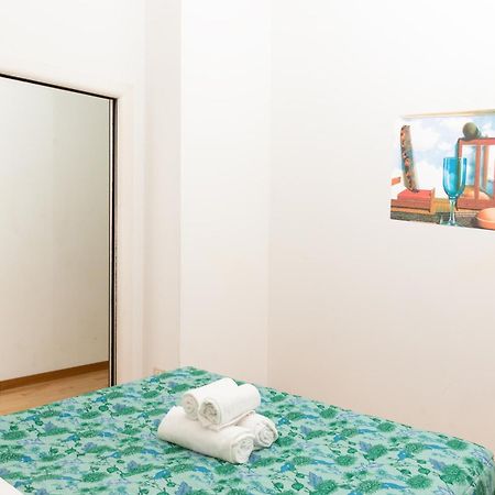 Free Parking Exclusive Apartment Magritte Style Милан Экстерьер фото