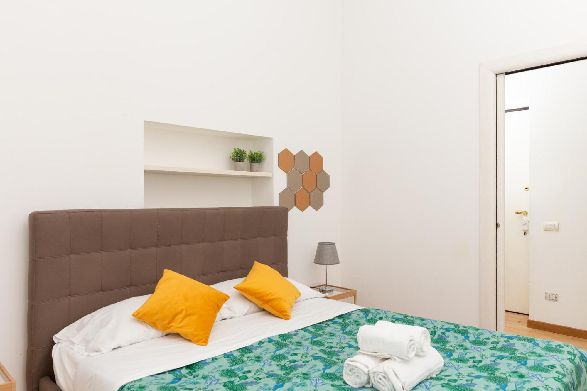 Free Parking Exclusive Apartment Magritte Style Милан Экстерьер фото